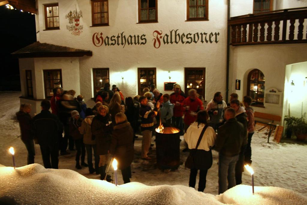 Gasthaus Falbesoner Lägenhet Gschnitz Exteriör bild